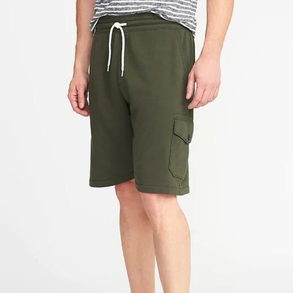 old navy 8 inch shorts